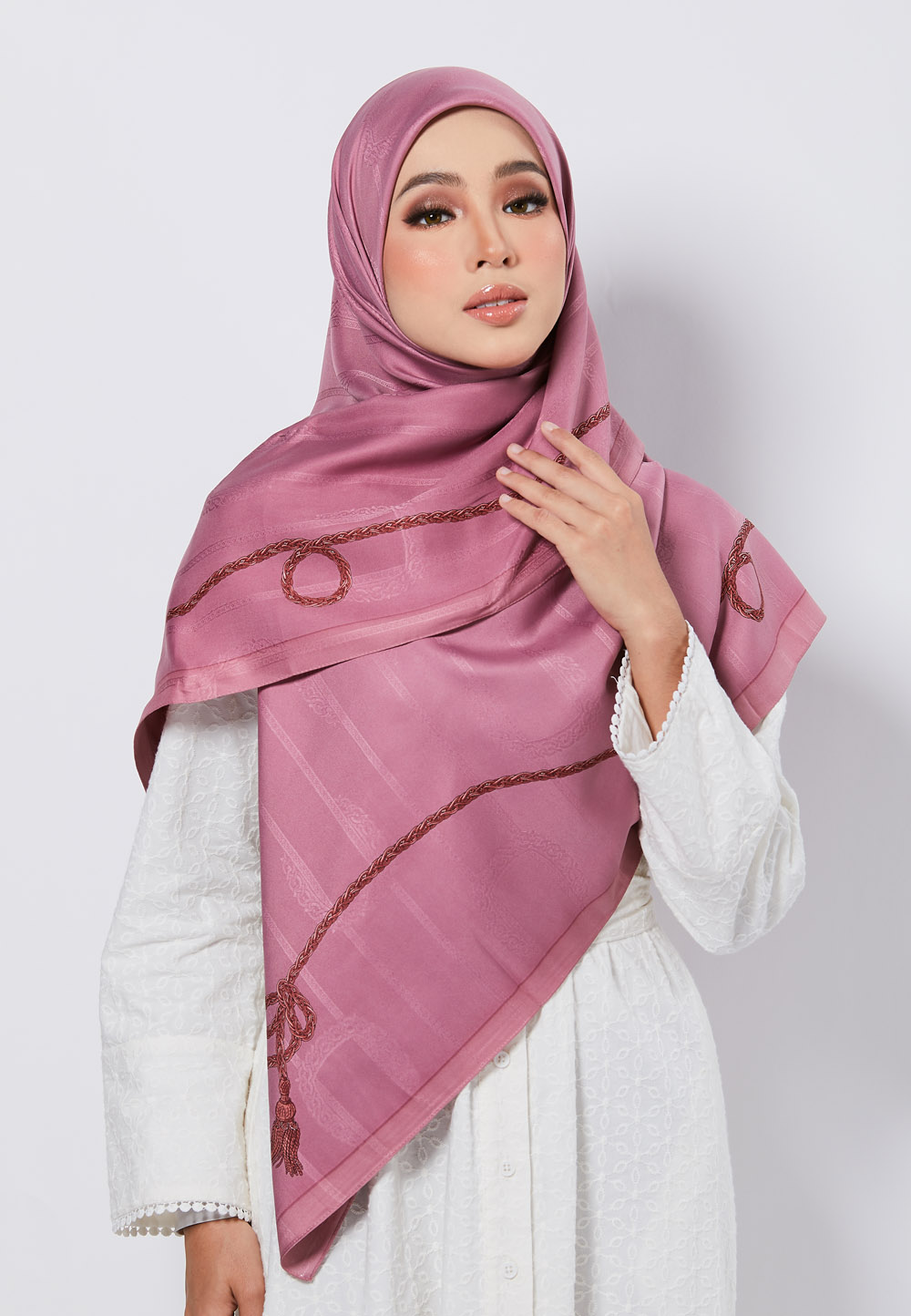 SQ MAYRAA JACQUARD TWILL IN MAGENTA